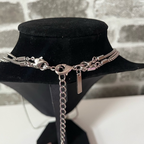 WHBM 3 in 1 Necklace Set - Picture 7 of 7